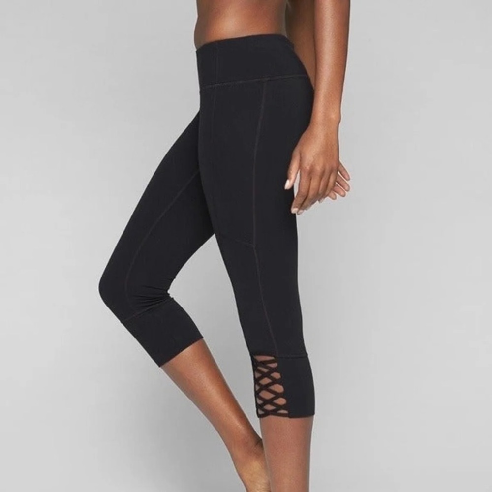 Athleta Mind Over Mat Cropped Legging Xs Black